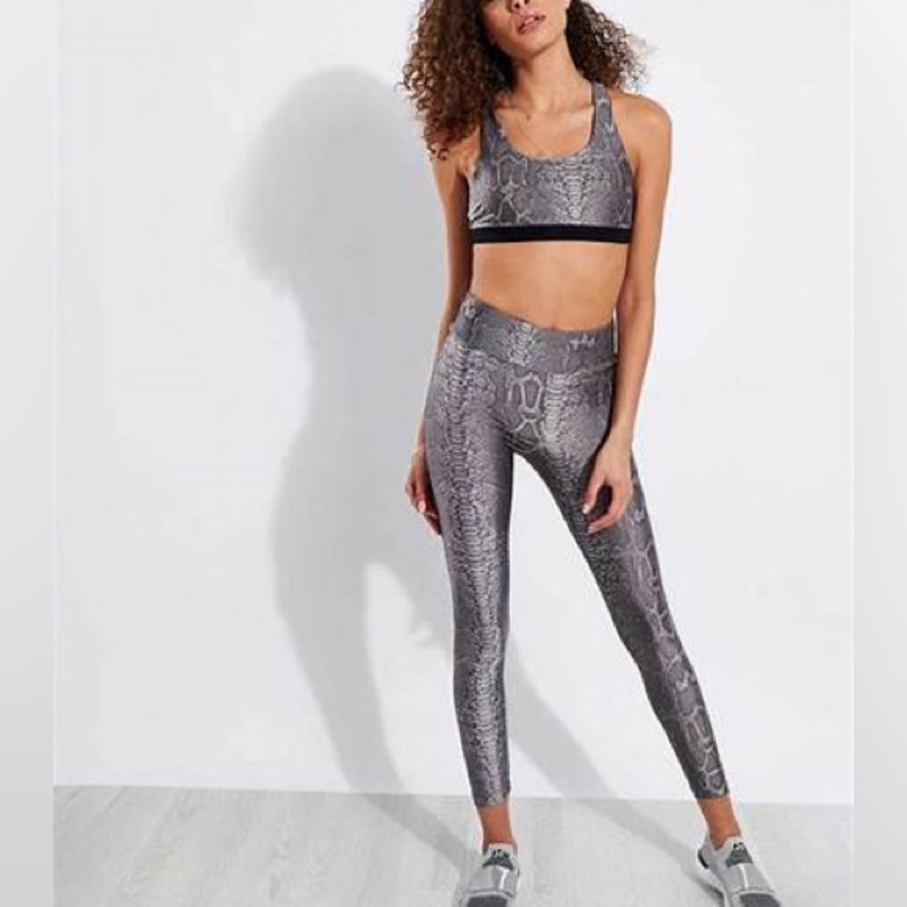 Koral high wasted reptile lustrous infinity legging - Picture 5 of 16